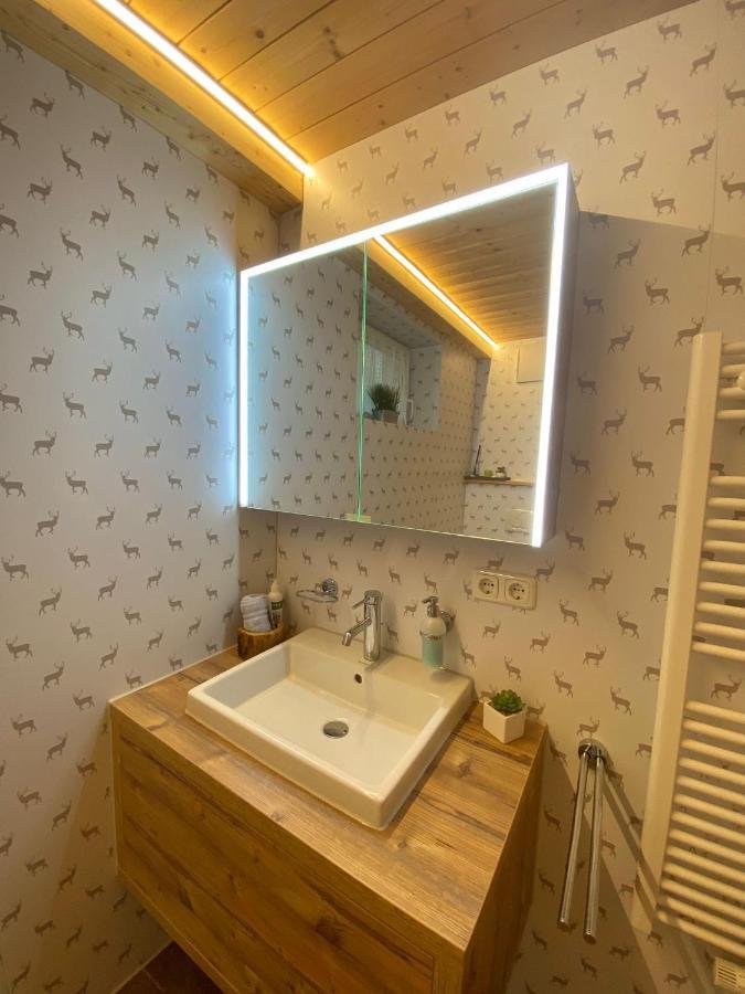Damuelser Holzhus Appartement Buitenkant foto