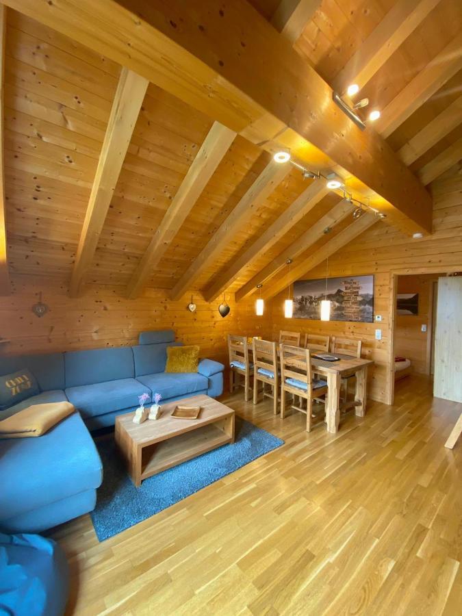 Damuelser Holzhus Appartement Buitenkant foto
