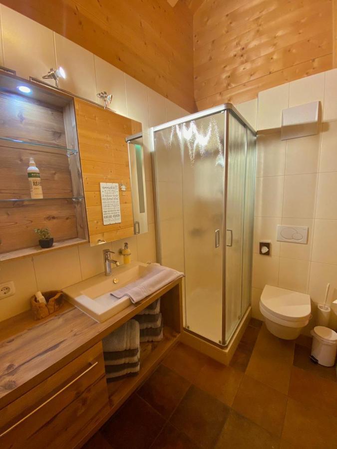 Damuelser Holzhus Appartement Buitenkant foto